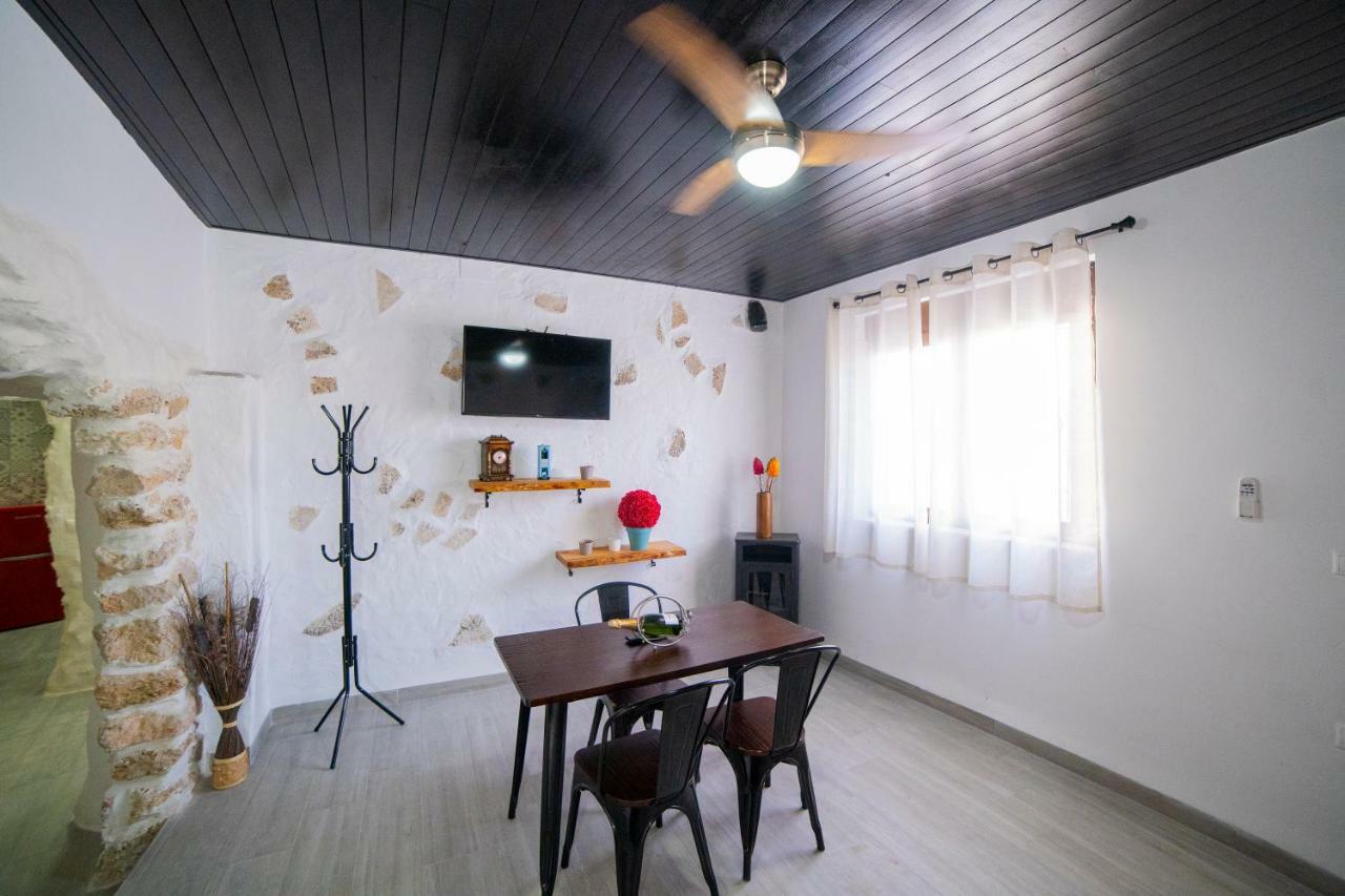 Casa Rural Las Colmenas Alcala del Jucar Eksteriør billede